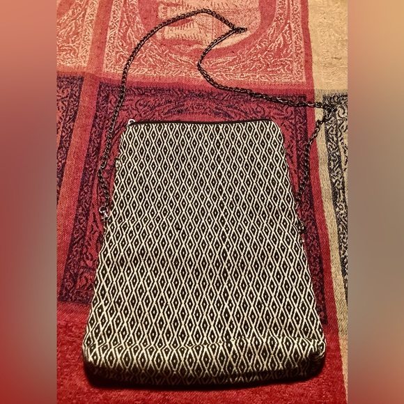 Beaded Ornate Cloth Handbag - Picture 5 of 6